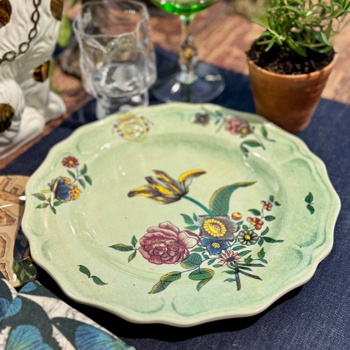 Faience Fleurs Isolees Dinner Plate