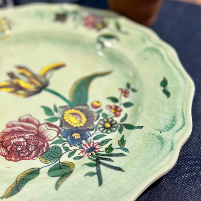 Faience Fleurs Isolees Dinner Plate