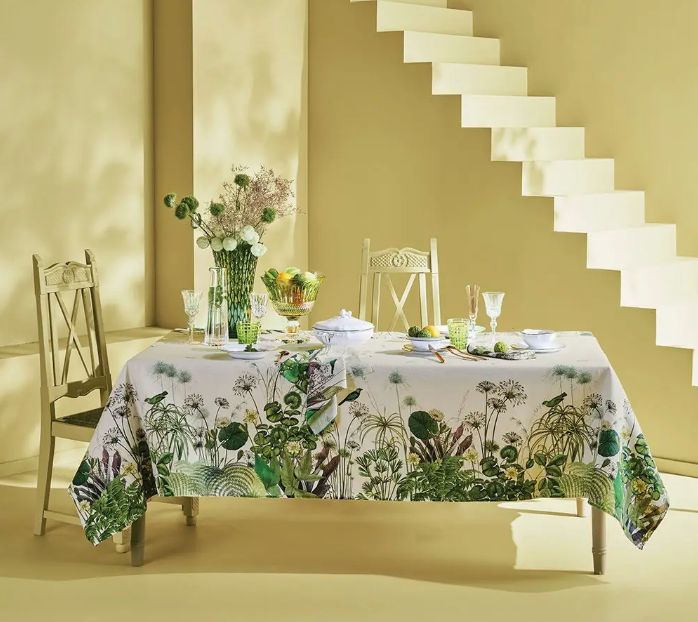 Nenuphars Parchemin Tablecloth (61" x 102")