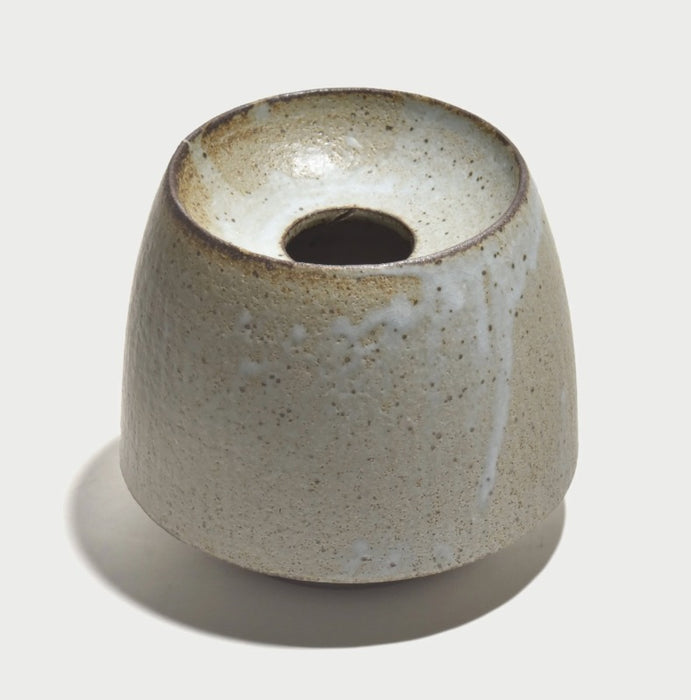 Recessed Vase Pebble