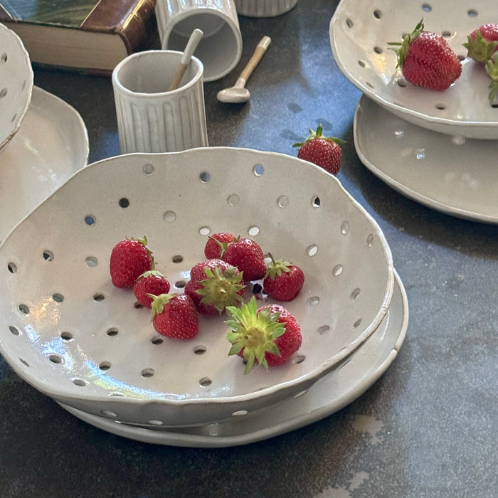 Berry Bowl with Drying Tray