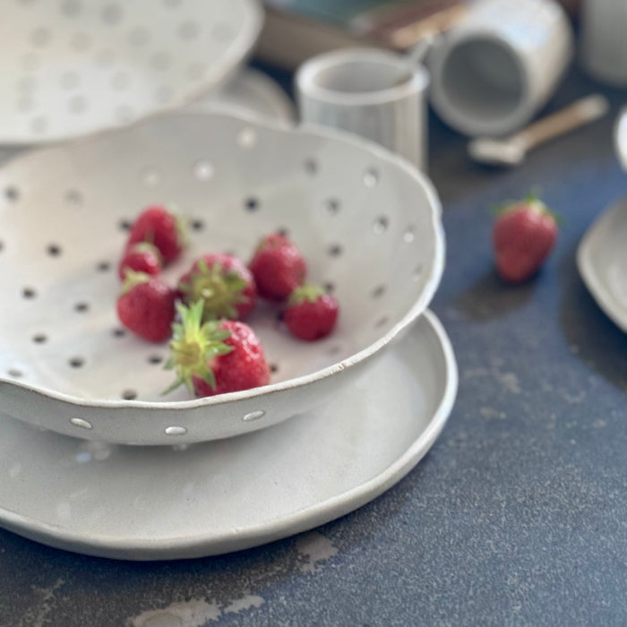 Berry Bowl with Drying Tray